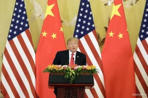 trumpchina_20250716231304_Bloomberg